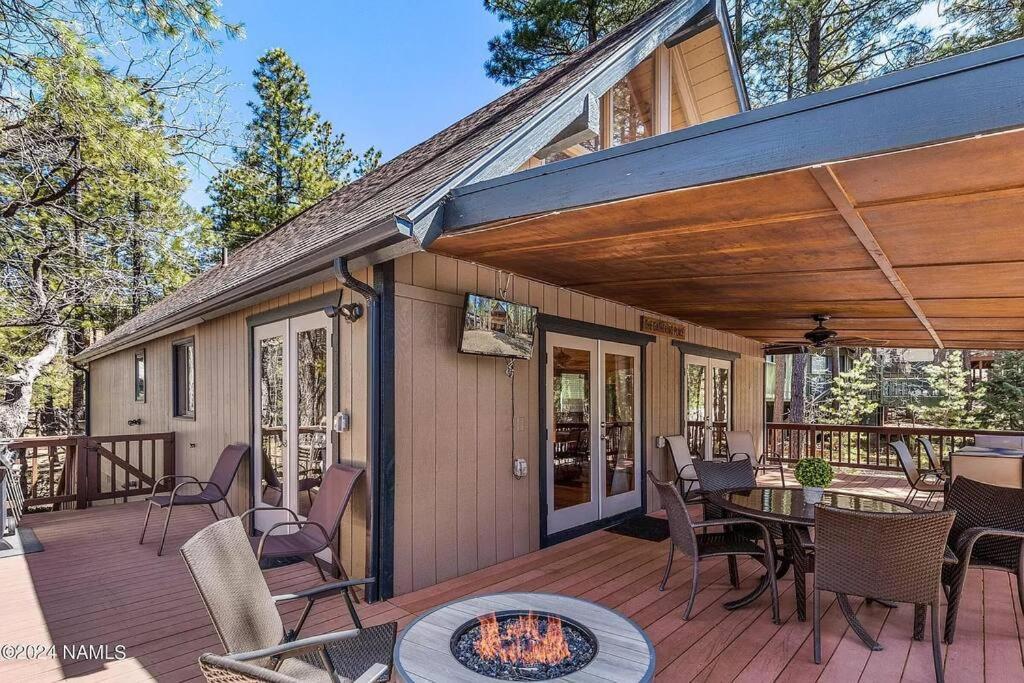 Luxury Cabin Oasis Getaway Heart Of Munds Park Eksteriør billede