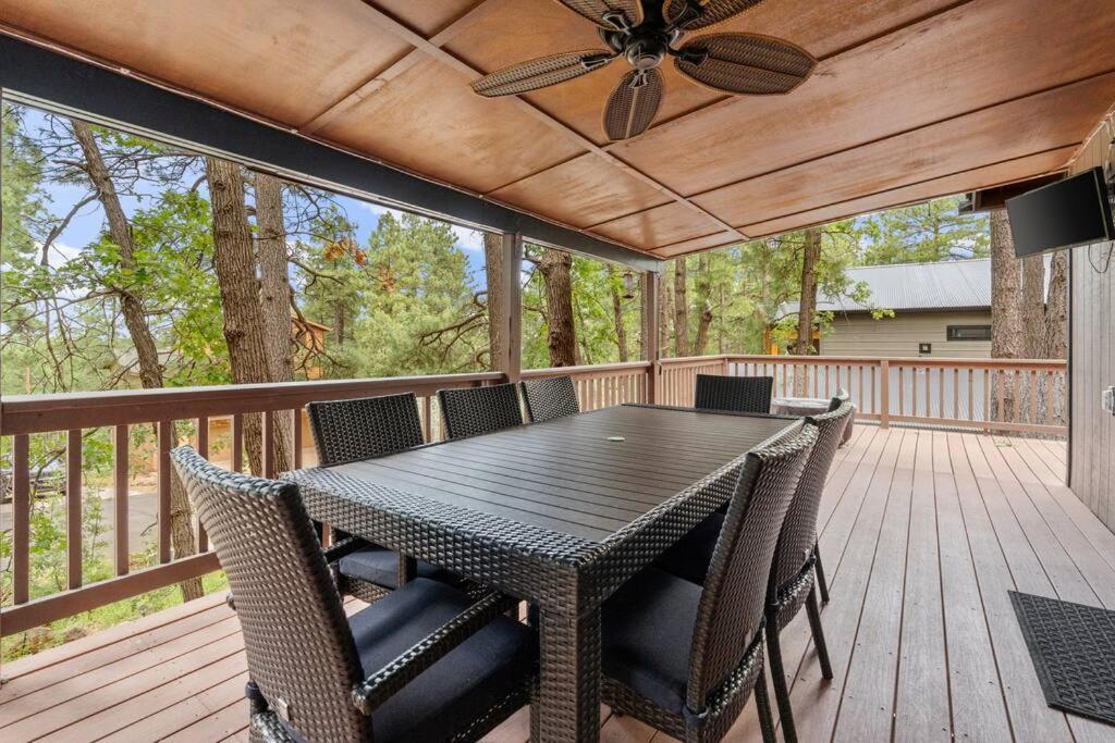 Luxury Cabin Oasis Getaway Heart Of Munds Park Eksteriør billede